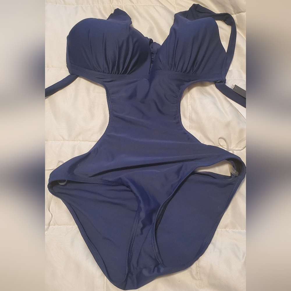 La Blanca swimsuit NWT